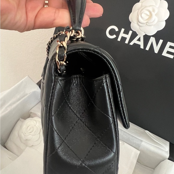 Chanel mini top handle black lambskin - Picture 7 of 11